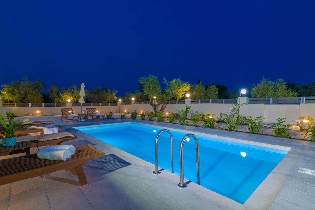 Milk And Honey Residence Romírion Exterior photo